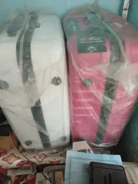 Jual 2 koper besar msh baru gres blum kepakai