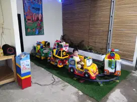 Mainan anak kereta lantai