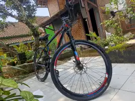 Speda sport bekas