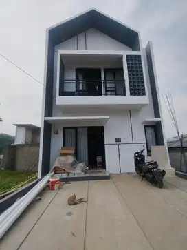 Dijual Rumah 2 Lantai Nuansa Villa Dekat Pintu Tol Padalarang!