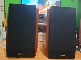 EDIFIER R1700BTS GOOD CONDITION 98%