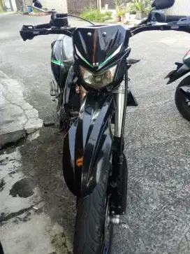 KLX2015,pajak+ plat full 5tahin aman km rendah