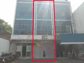 Ruko Lokasi Padat Penduduk di Jl. Tentara Pelajar Semarang