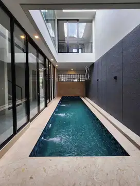 RUMAH MEWAH SIAP HUNI DALAM CLUSTER DI CILANDAK