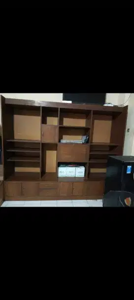 Dijual LEMARI KAYU JATI SUPER