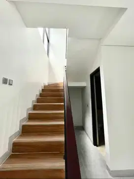 Jual Rumah Baru BSd bebas banjir Griyaloka Tangerang selatan
