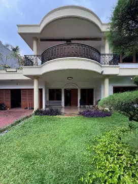RUMAH MEWAH KLASIK DI CILANDAK
