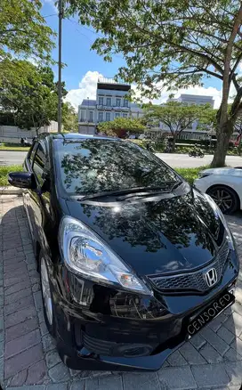 Dijual Cepat honda Jazz RS 2012 - Black