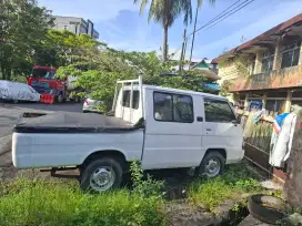 Mitsubishi L300 Double Cabin