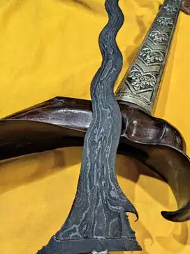 Keris Sepuh Sabuk Inten pamor Ngulit Semongko MATARAM