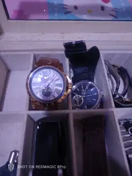 Jam tangan keren ROGER DUBUIS Pria