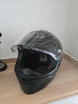 Helm KYT TT Revo size L like new