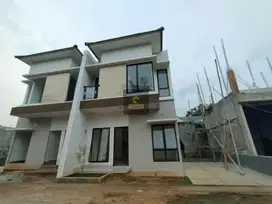 Rumah Konsep Tropical 2 Lantai Siap Huni Tanah dan Bangunan Lega