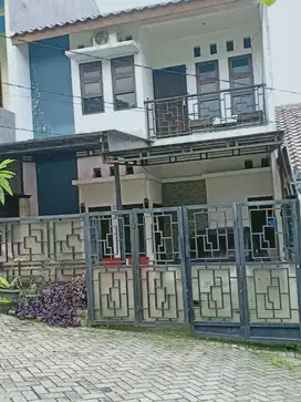 Dijual Rumah 2 Lantai Siap Huni di Beji Depok