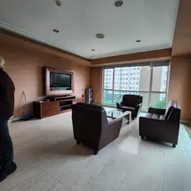 Dijual Apartemen 3BR Menarik View City dan Strategis di Casablanca