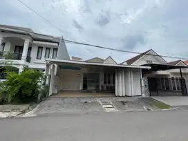 Di jual tempat usaha Pucang Anom Timur IV, Surabaya