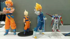 Action Figure edisi bosen. Take all. Murah aja.