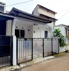 Rumah Bagus Murah Strategis Di Sektor 9 Bintaro Jaya, Ciputat