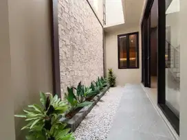 Rumah mewah dengan desain kekinian kontemporer moderen di sleman