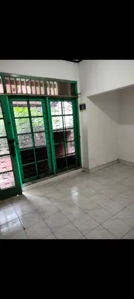 Disewakan : rumah 1 lantai , di Griya Pratama , KELAPA GADING