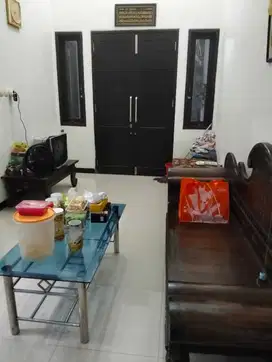 Rumah 1 lt di Mulyosari dekat dengan raya Mulyosari