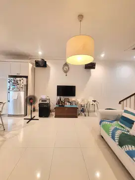 Di Jual Rumah Siap Huni Bisa buat kantor di Cempaka Putih Jak Pus