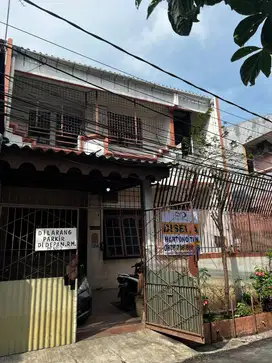 RUMAH TELUK GONG UK 8X15 DUA LANTAI,DEKAT DENGAN PASAR