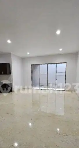 Disewakan rumah golf island type palm bagus siap huni