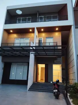 Dijual Rumah Mewah Cluster Onyx Alam Sutera