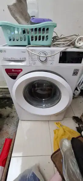 LG Mesin Cuci 1 Tabung Front Loading 8.5 Kg