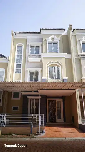 Rumah bersih rapih terawat di Samara Gading Serpong semi furnish