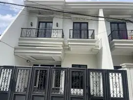 dijual rumah mewah american klasik