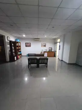 Rumah Bagus dan Terawat Dijual di Daerah Pancoran