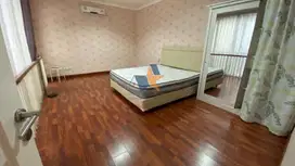 Dijual Rumah Siap Huni di Kebayoran Village Bintaro Jaya Sektor 7
