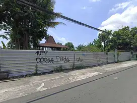 DIJUAL Tanah pekarangan Lokasi strategis di Kledokan, selatan