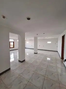 Dijual Rumah dengan 2,5 lantai di Citra Garden 1 Extention