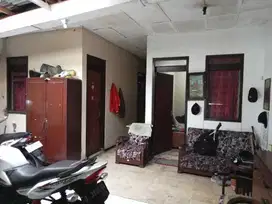 Dijual Rumah hitung tanah di komplek Cenderawasih
