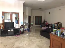 Rumah 4 Lantai uk 13.5x30 di Katamaran Indah, Jakarta Utara