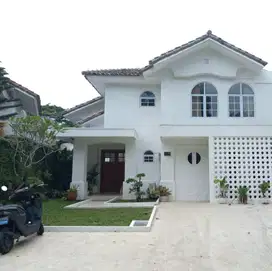 Dijual Rumah Villa Mediterania Golf Sentul City