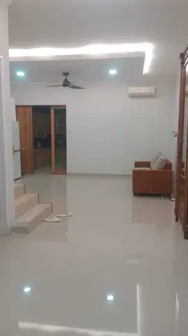 Rumah kecil jarang ada bukit gading mediterania kelapa gading