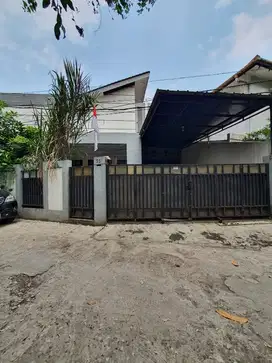 Jual rumah 2 lantai di kebagusan pasar minggu