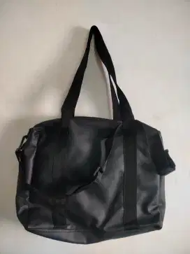 Tas sling / tote bag pria wanita