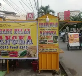 Grobak kontainer martabak Bangka dan semua peralatannya, barang bagus