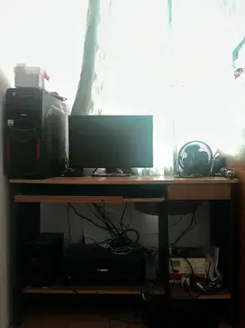 Meja komputer kayu T Block