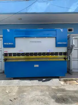 Mesin bending 100 ton x 3200