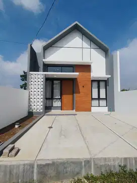 Dijual Rumah Type 32/64 Nuansa Villa Dekat Kota Baru Parahyangan!