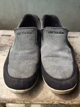 Sepatu nevada 40 26cm