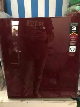 Kulkas Mini Ada Freezernya