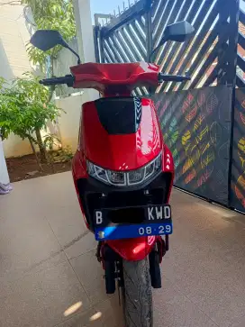 Yadea T9 2024 Merah
