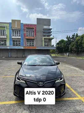 TOYOTA ALTIS V 2020 TDP 0 HITAM 2021 murah dapat  cash back 10 juta